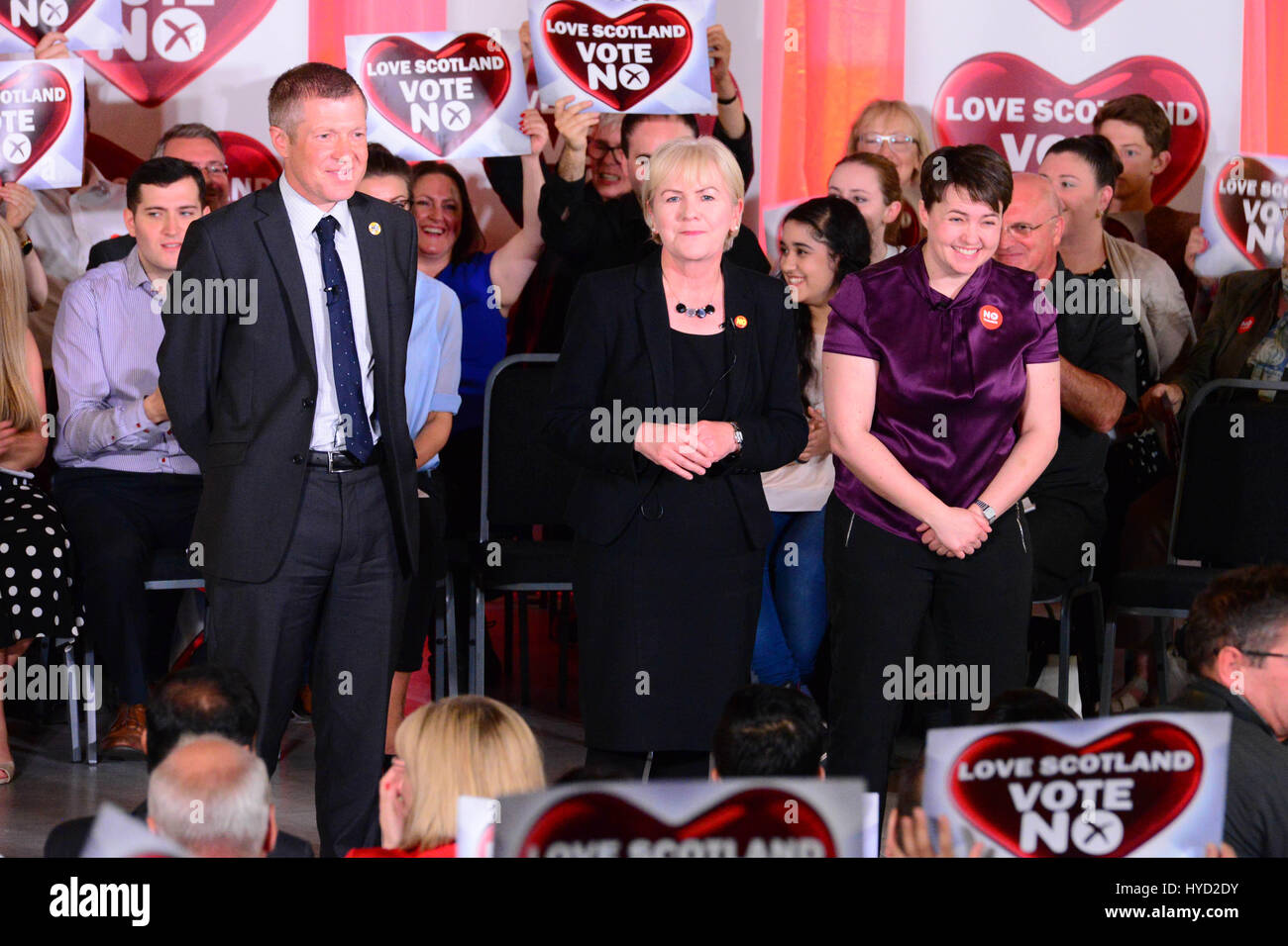 Führer der schottischen pro-Union Parteien bei einer Better Together Kampagne Kundgebung in Glasgow (L, R Willie Rennie, Liberal-Demokraten; Johann Lamont, Arbeit; Ruth Davidson, konservativ) Stockfoto