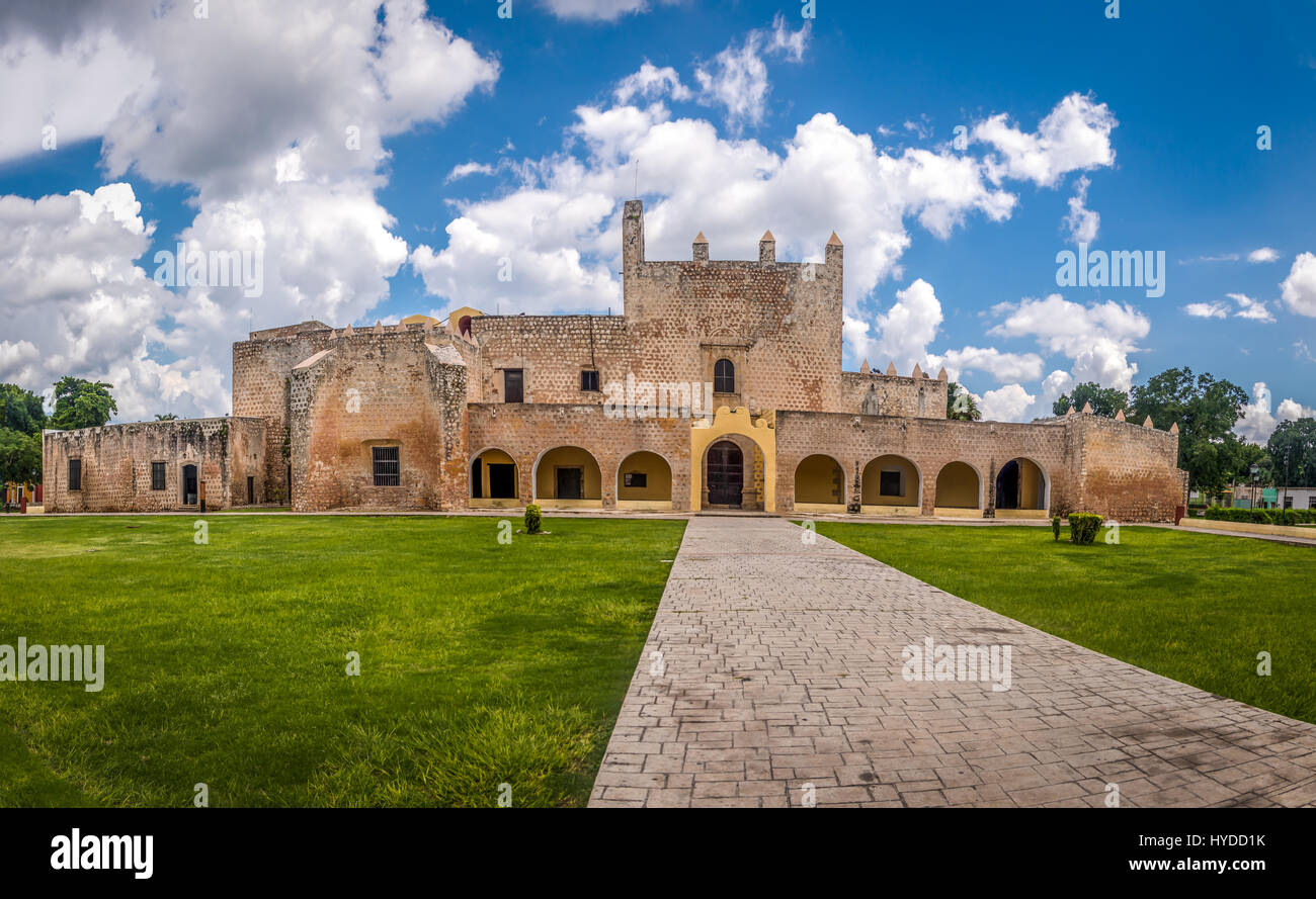 Kloster von San Bernardino de Siena - Valladolid, Mexiko Stockfoto