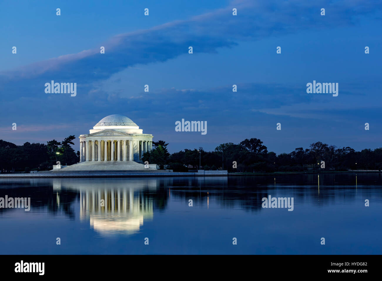 Jefferson Memorial am Tidal Basin, Washington, District Of Columbia USA reflektiert Stockfoto