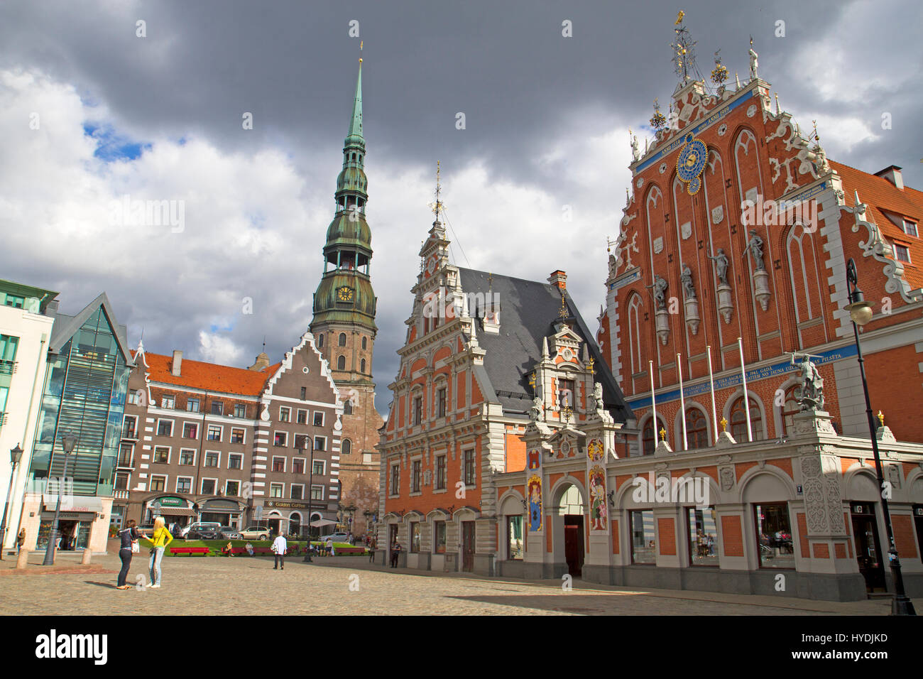 Rathausplatz und Bruderschaft der Schwarzhäupter Gebäude in Rigas Altstadt Stockfoto