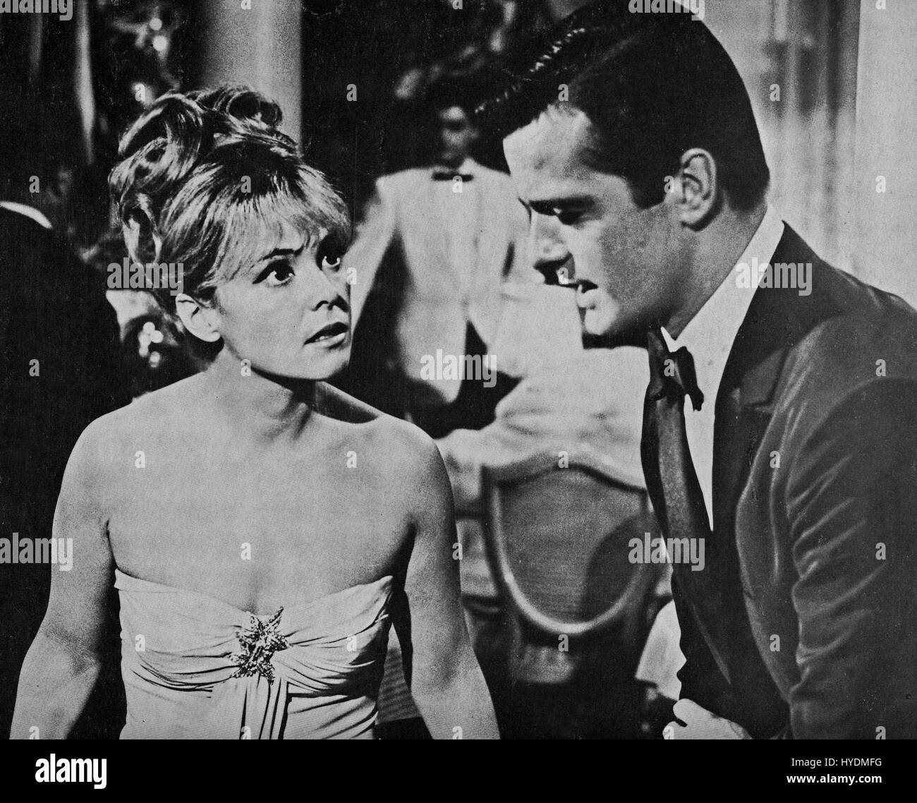 Ich beschäftige mich in Gefahr, USA 1966, Regie: Walter Grauman, Monia: Christine Carere, Robert Goulet Stockfoto