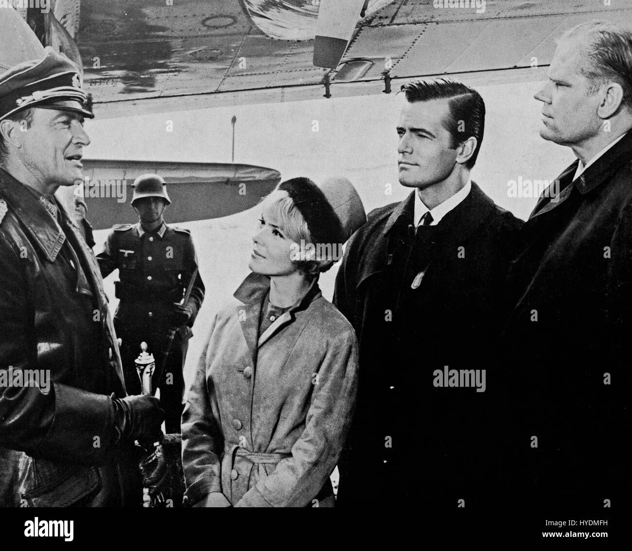 Ich beschäftige mich in Gefahr, USA 1966, Regie: Walter Grauman, Monia: Christine Carere, Robert Goulet Stockfoto