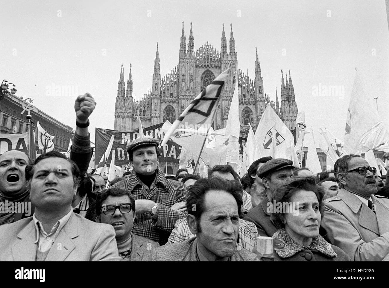 Mailand (Italien), Demonstration von den politischen Parteien in Duomo Platz für die Entführung von Ministerpräsident Aldo Moro von den terroristischen Gruppe Rote Brigaden (Mars 1978) Stockfoto