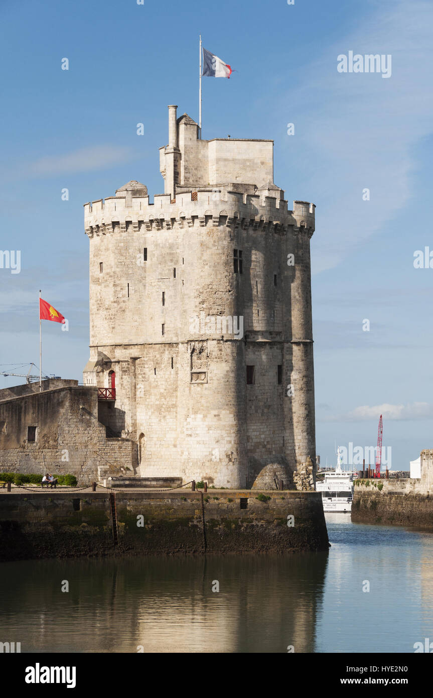 Frankreich, La Rochelle, Le Vieux Port, Tour St-Nicolas-Turm Stockfoto