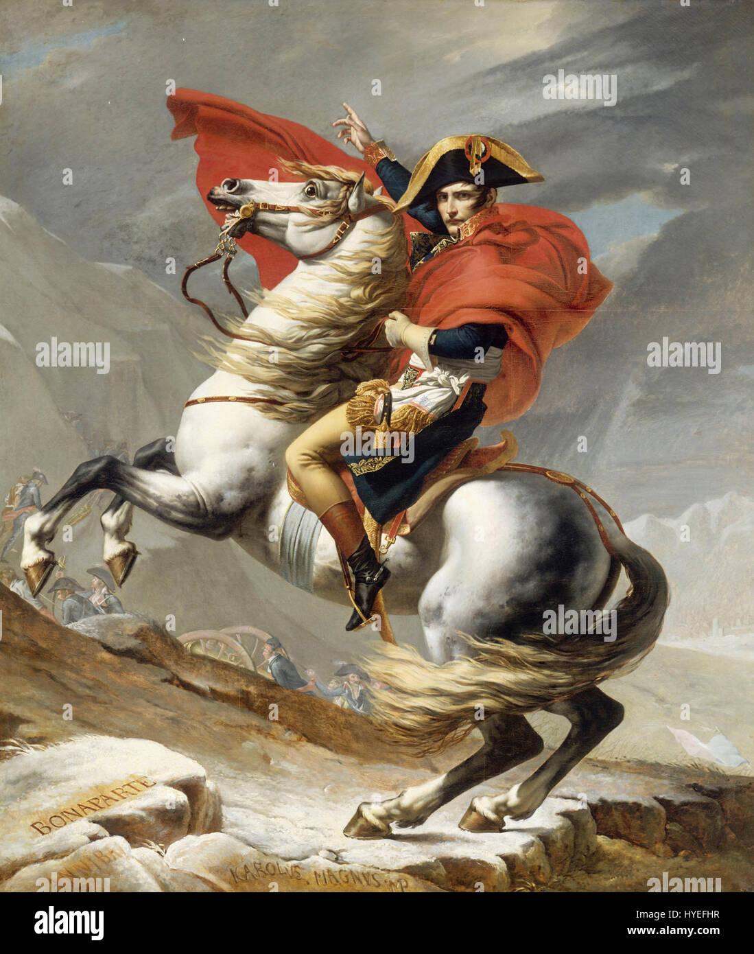 Dieses ikonische Gemälde von Jacques-Louis David zeigt Napoleon Bonaparte, der während der Kampagne 1800 die Alpen am Grand Saint Bernard Pass überquerte. Die dramatische Komposition unterstreicht den Heldentum und die Entschlossenheit Napoleons. Stockfoto