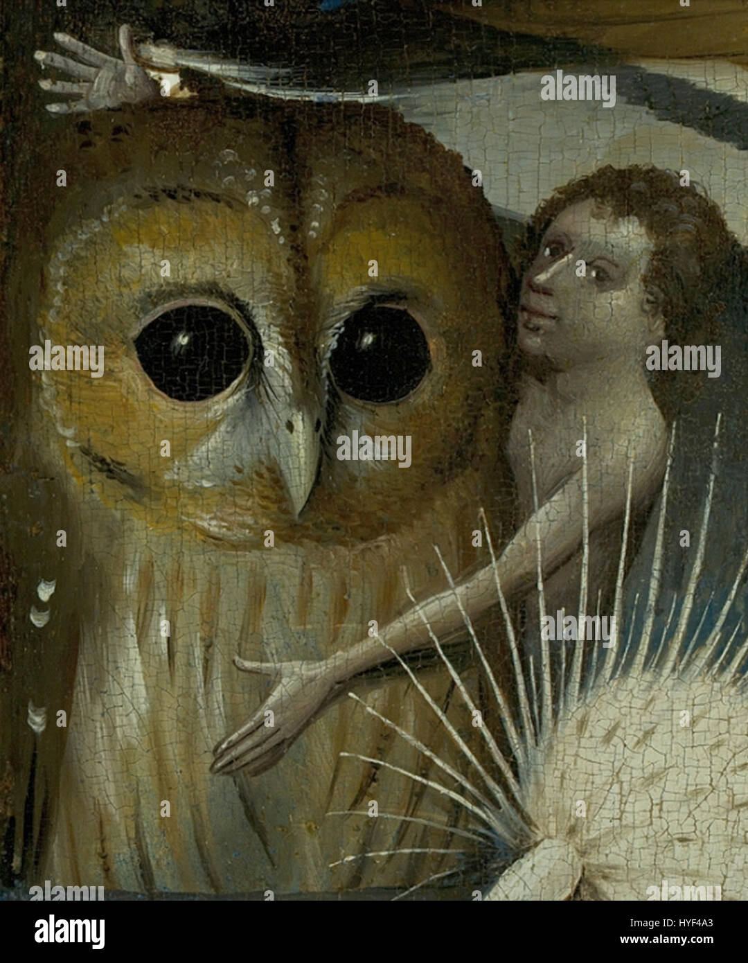 Hieronymus Boschs „der Garten der irdischen Freuden“ ist bekannt für seine surrealen und symbolischen Bilder. In diesem zentralen Panel-Detail wird eine Eule mit einem Jungen gezeigt, die die geheimnisvollen und oft beunruhigenden Themen des Triptychons repräsentiert. Stockfoto