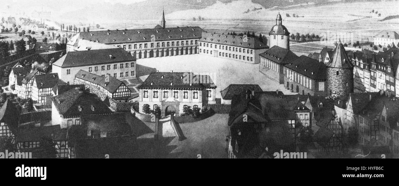 Ein umfassender Blick auf das Untere Schloss in Siegen, so wie es 1720 entstand. Ursprünglich ein Franziskanerkloster, wurde es zwischen 1695 und 1720 unter dem protestantischen Fürsten von Nassau-Siegen in eine dreiflügelige Burganlage umgewandelt. Stockfoto
