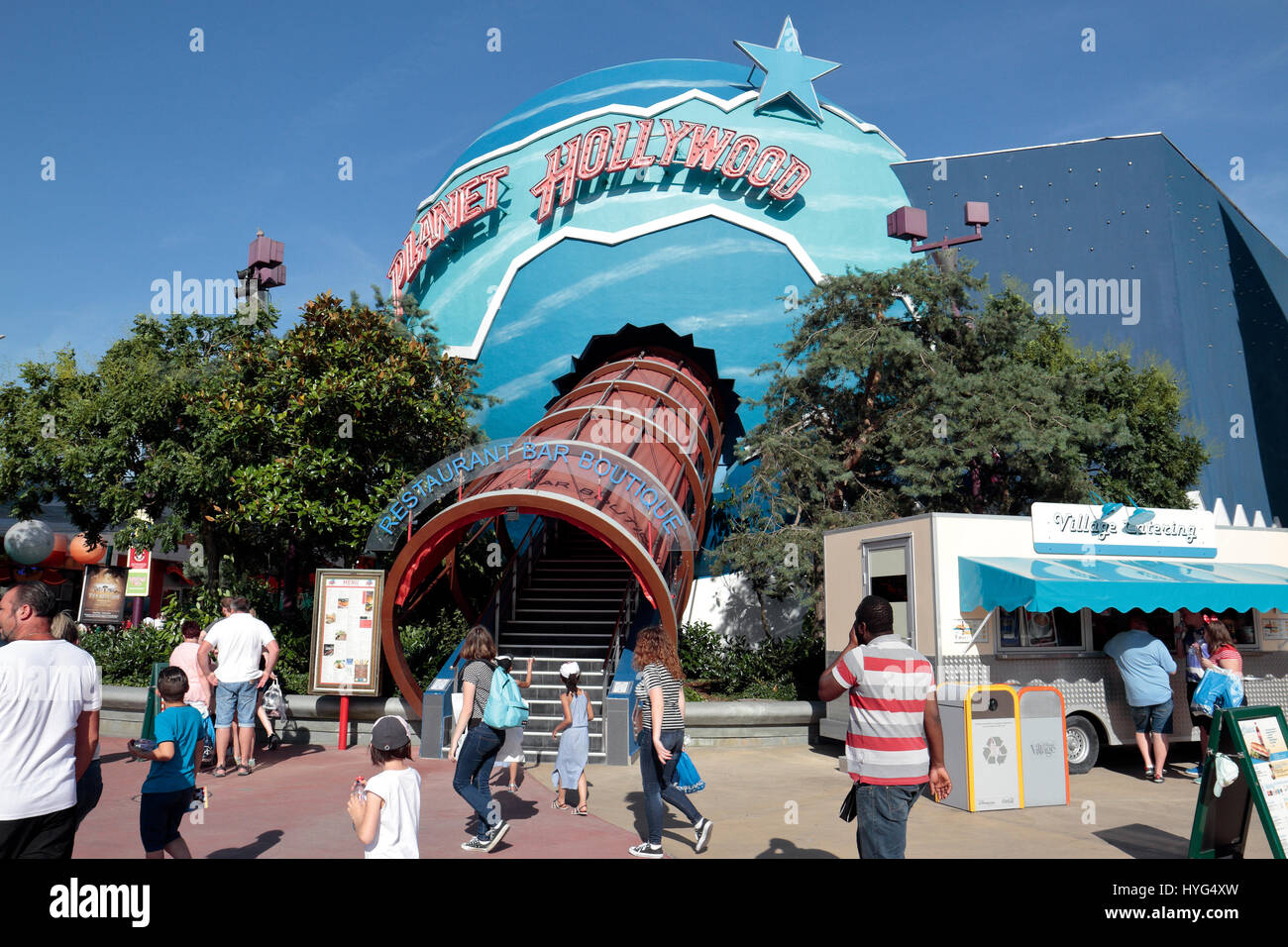 Eingang zum Restaurant Planet Hollywood, Disney Village, Disneyland Paris, Marne-la-Vallée, in der Nähe von Paris, Frankreich. Stockfoto