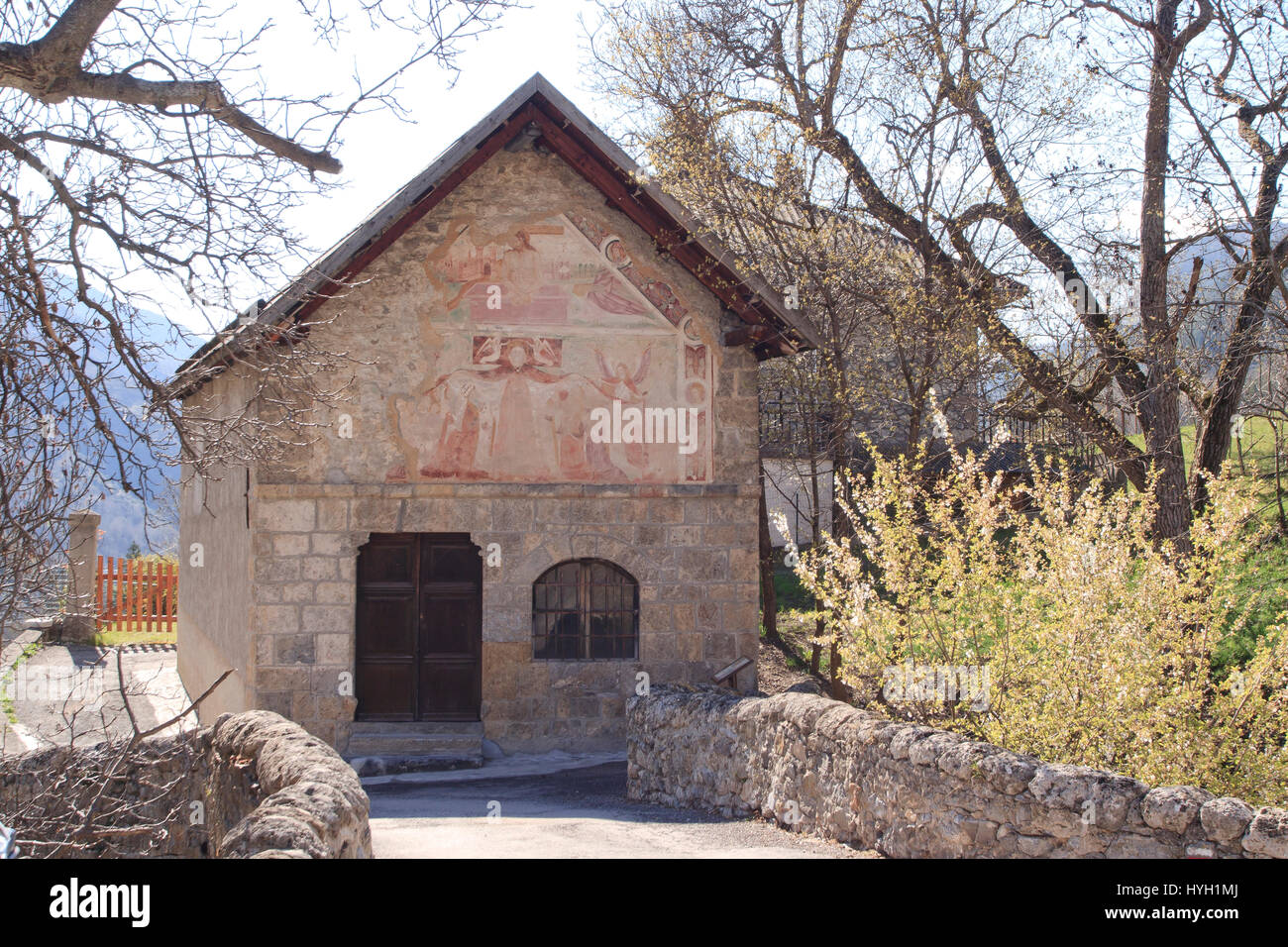 Frankreich, Alpes-Maritimes (06), Vallée De La Tinée, Saint-Étienne-de-Tinée, Chapelle Saint-Sébastien, Fresque Extérieure, la Vierge de Miséricorde, par Stockfoto