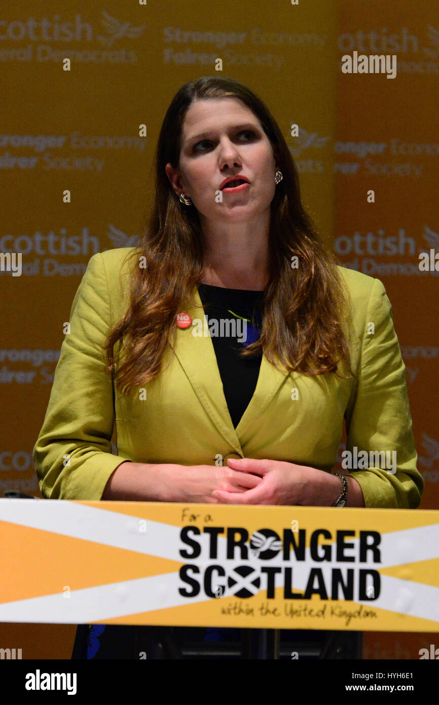 Jo Swinson, Minister für Beschäftigung und Verbraucherfragen anlässlich einer schottischen Liberaldemokratischen Partei Kundgebung in Edinburgh eine Woche vor der schottischen Unabhängigkeitsreferendum Stockfoto