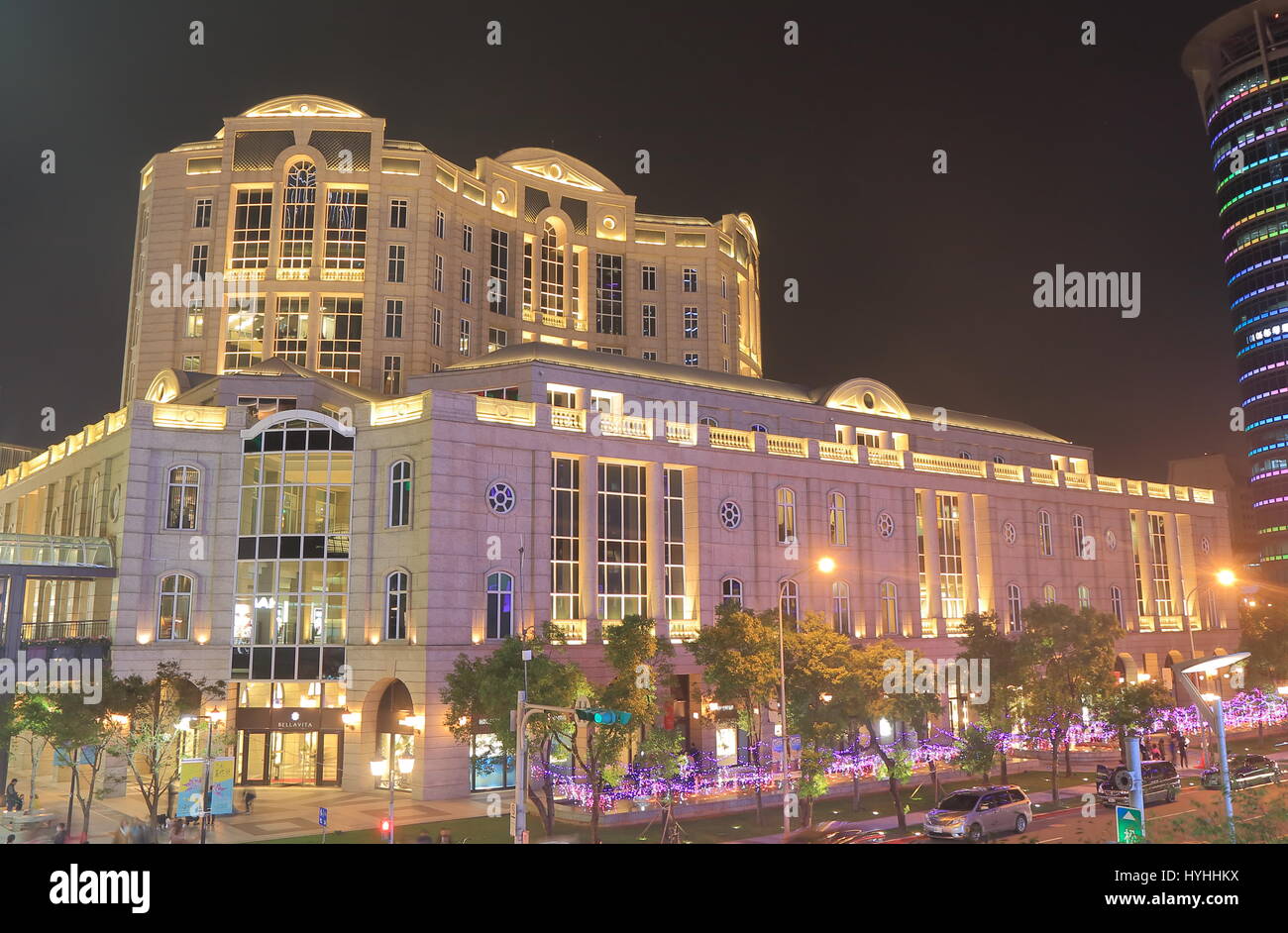 Bellavita Shopping-Mall in Xinyi Einkaufsviertel in Taipeh. Stockfoto