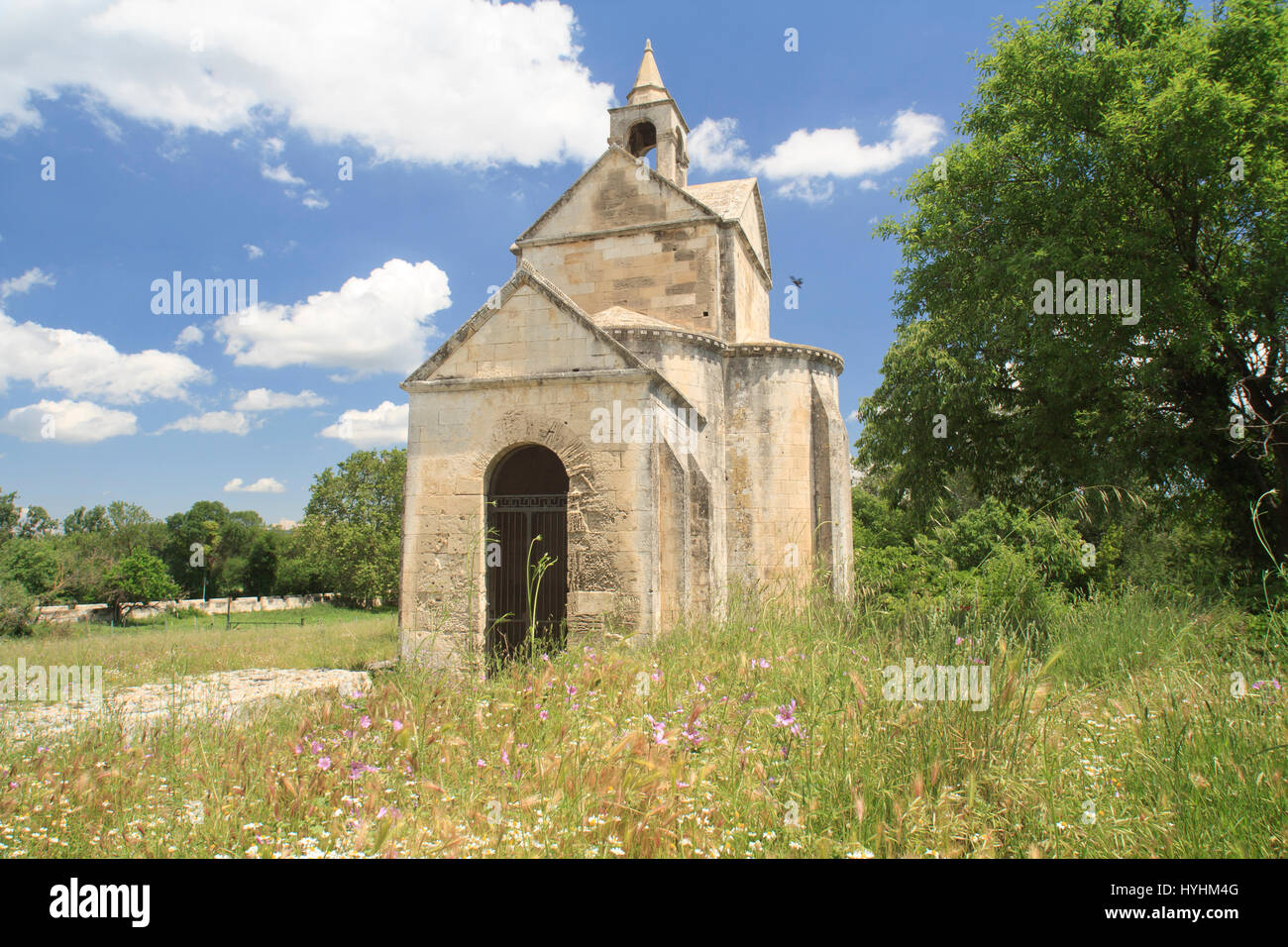 Frankreich, in der Nähe von Bouches du Rhone, Arles, Montmajour, Kapelle St. Croix Abtei Montmajour Stockfoto