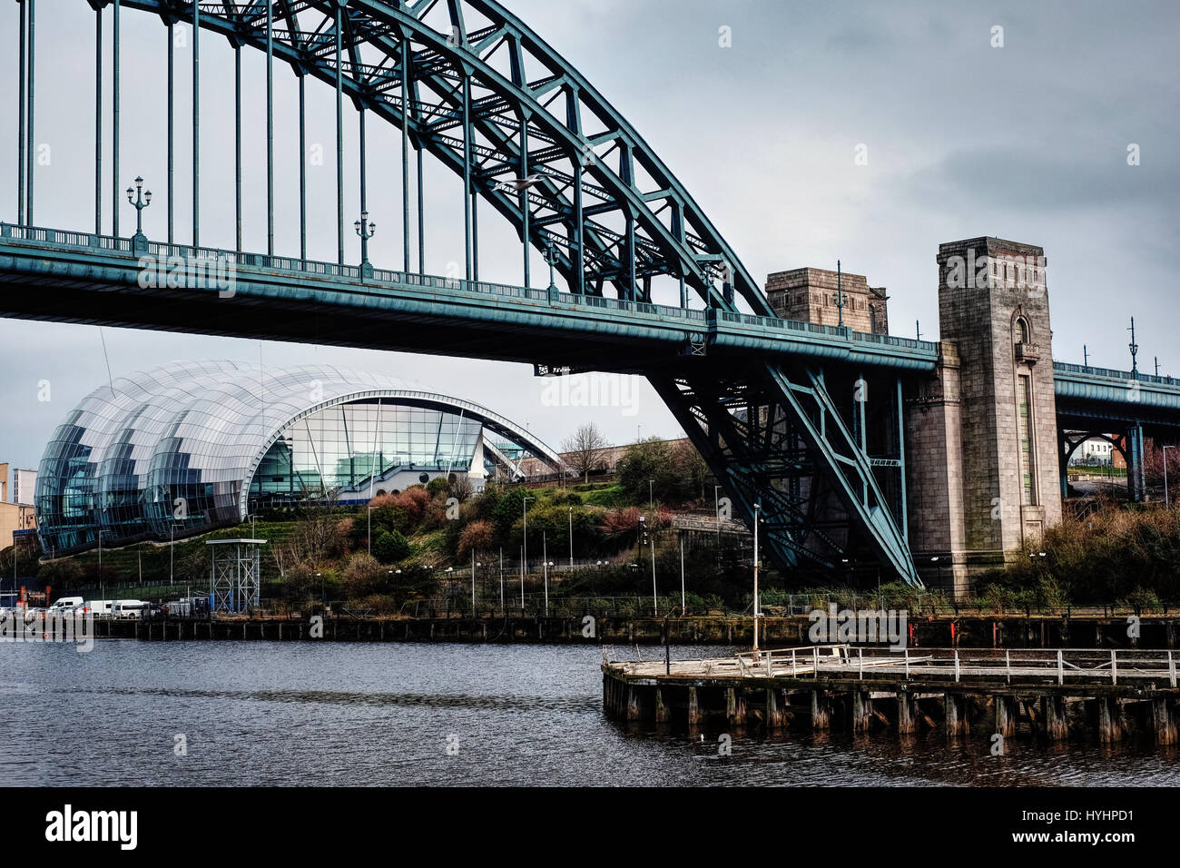 Salbei, Gateshead und Tyne Bridge Stockfoto