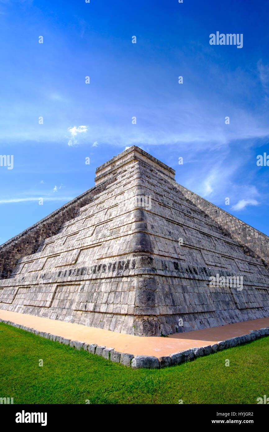 Detailansicht des berühmten Maya-Pyramide in Chichen Itza, Mexiko Stockfoto