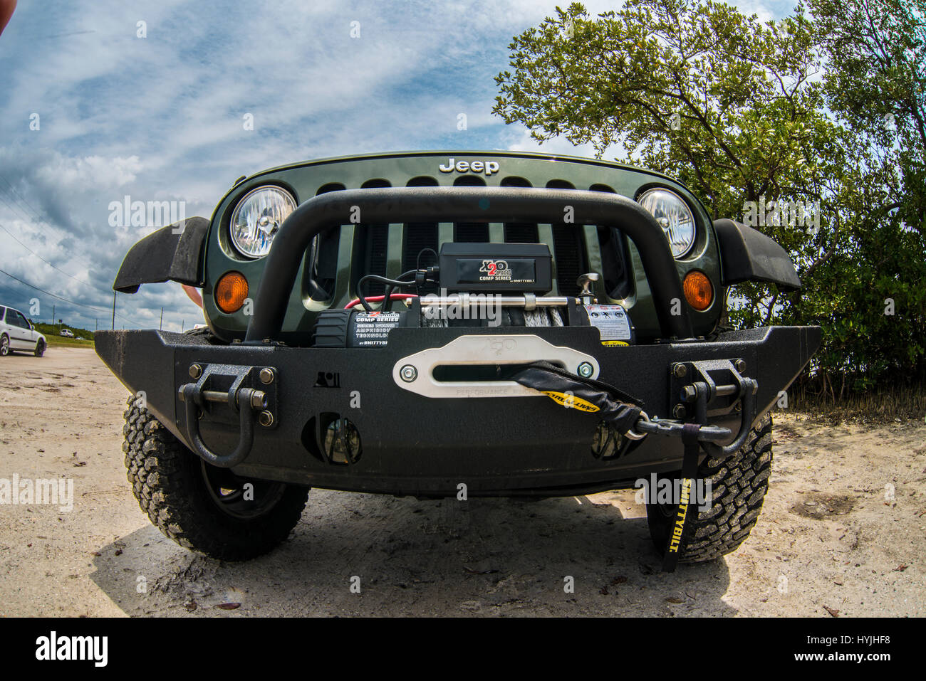 Jeeps am Strand mit Winde Stockfoto