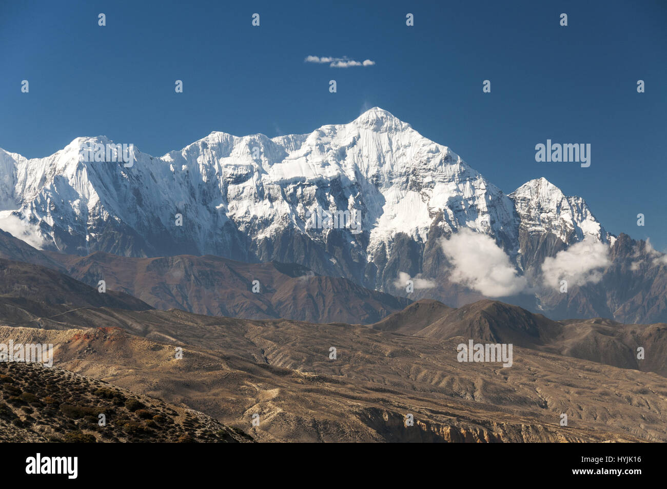 Nepal, Mustang Trek, Landschaft auf Siyarko Tangk Danda Kamm, Nilgiri Himal, 7061 mts Stockfoto