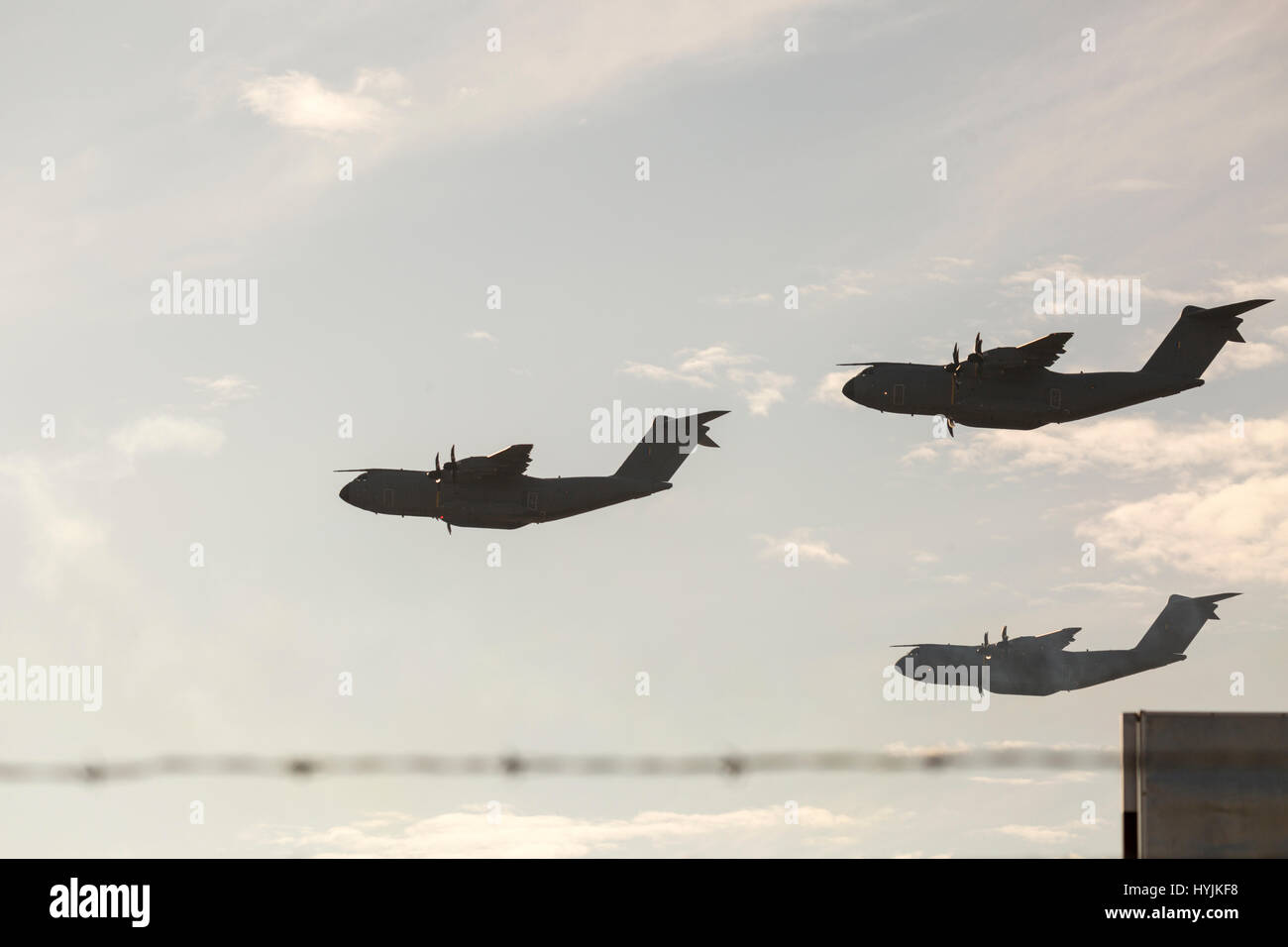 Drei Airbus A400M Atlas Fliege auf Langkawi International Maritime und Luft-und Raumfahrt (LIMA) Ausstellung 2017 Stockfoto