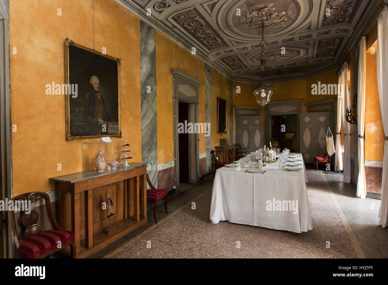 Pralormo Schloss, das Esszimmer, Piemont, Italien, Europa Stockfoto