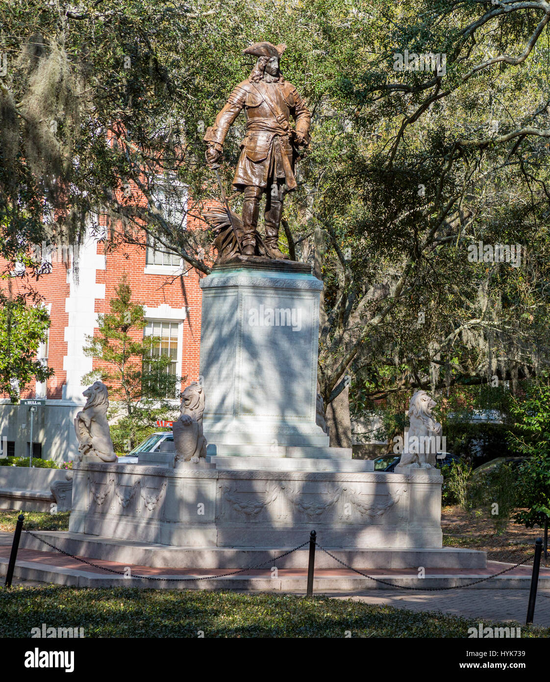 Savannah, Georgia.  James Oglethorpe Statue, von Daniel Chester French, Chippewa Square. Stockfoto