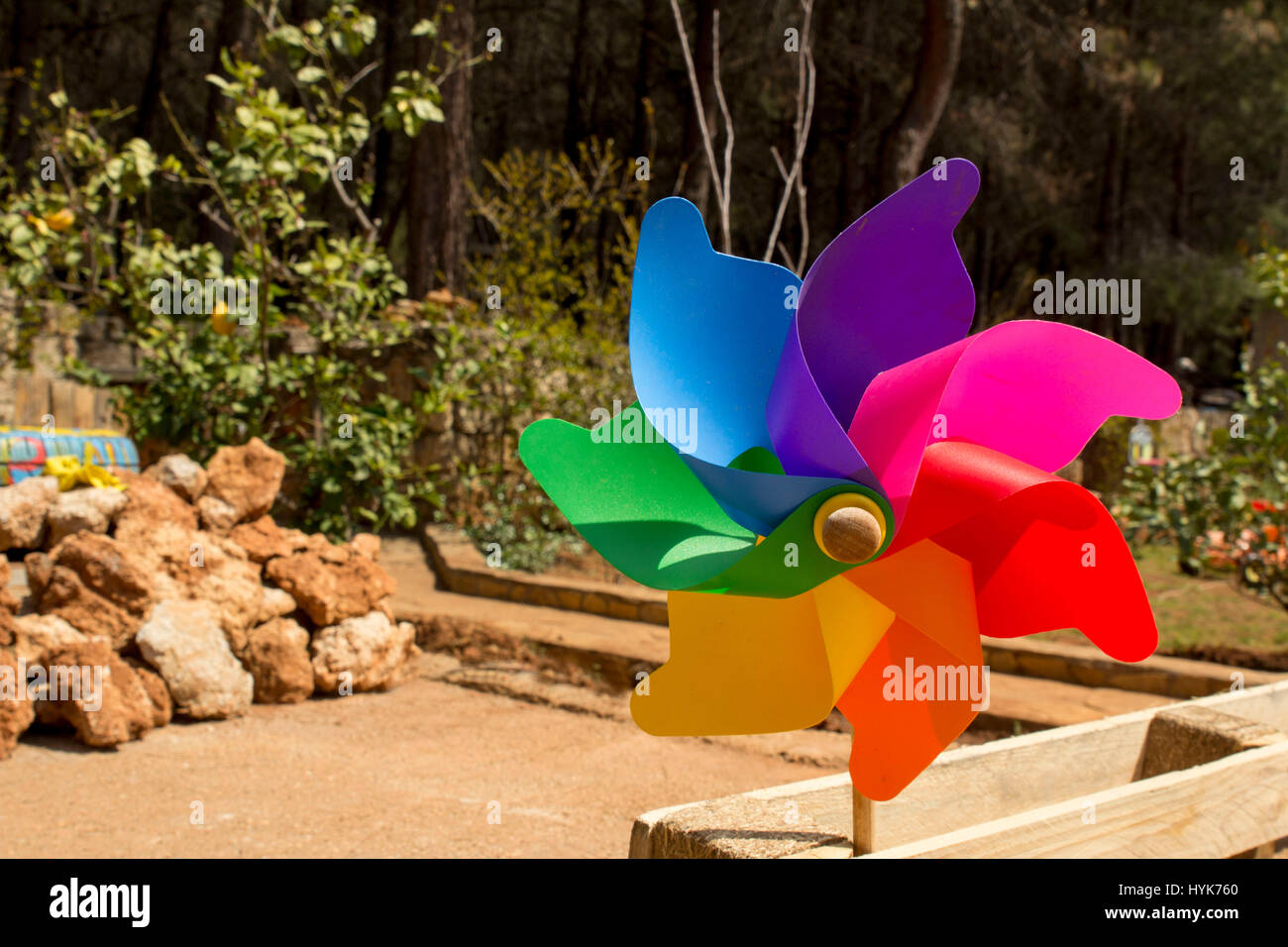 Windmuhle Spielzeug Windrad Im Garten Im Freien Stockfoto Bild