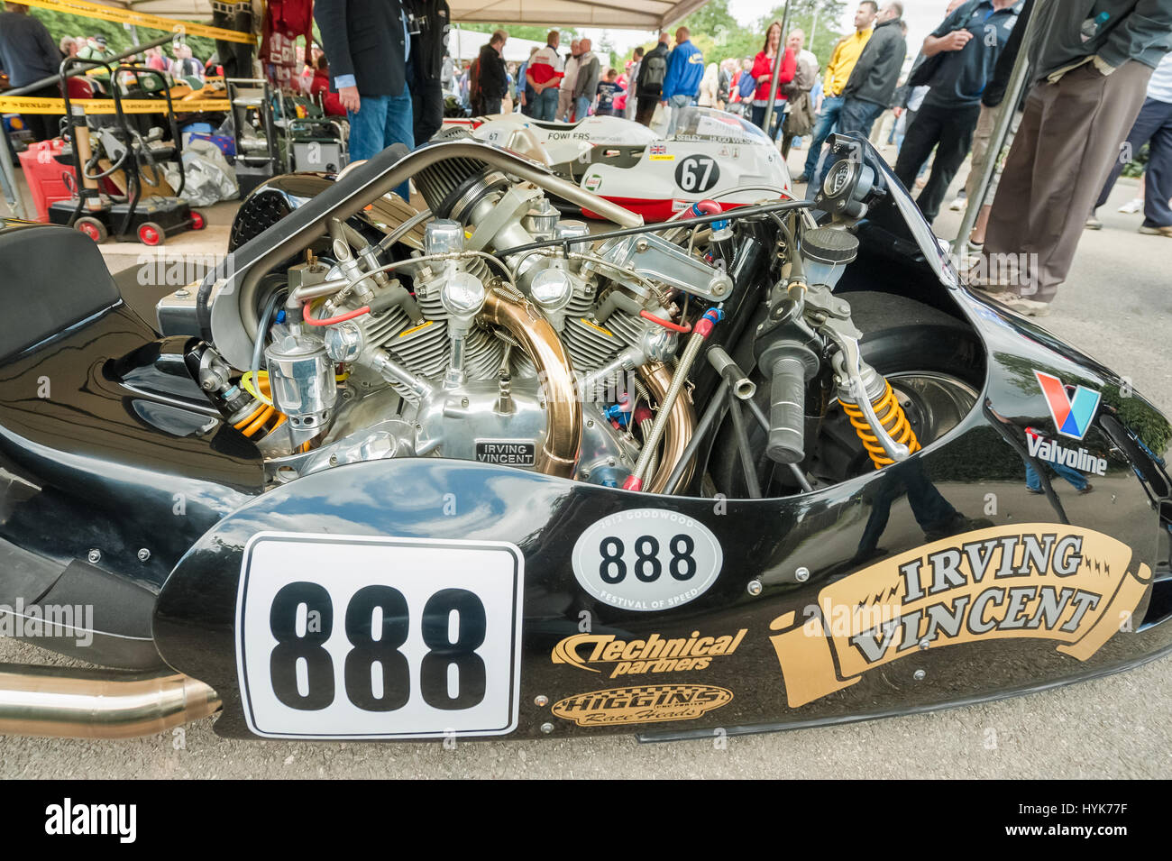 Goodwood, UK - 1. Juli 2012: Nahaufnahme Detail eines Irving Vincent Sidecar Outfits in der Service-Box an das Festival of Speed-Motorsport-Veranstaltung in Stockfoto