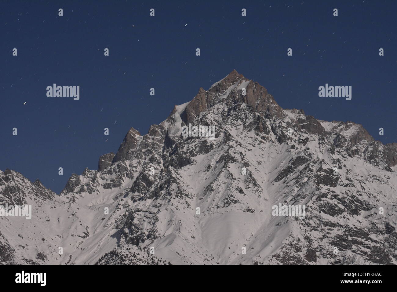 Kinnaur Kailash Palette im Mondschein, Kalpa, Himachal Pradesh, Indien Stockfoto