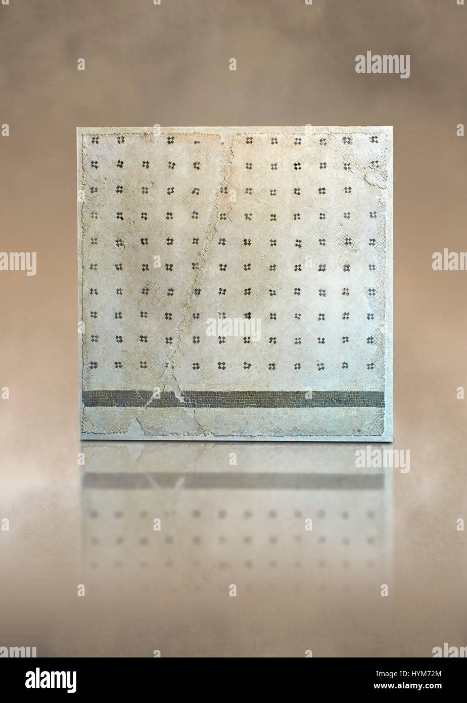 Roman Black und White geometrischen Mosaik-Dekorationen aus einer Villa von Rom. Museo Nazionale Romano (römisches Nationalmuseum), Rom, Italien. Gegen eine ar Stockfoto