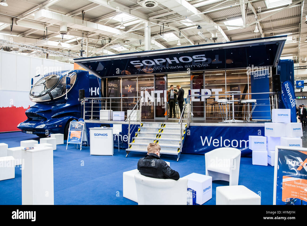 Sicherheitsfirma Sophos Next-Gen Ceber stehen innen auf Messe Cebit 2017 in Hannover Messe, Deutschland Stockfoto