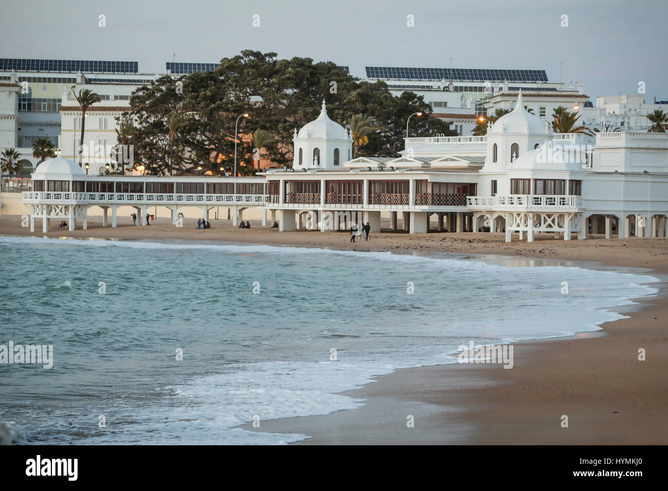 Cadiz Spanien-31. März: Caleta Strand mitten in der Altstadt ist die beliebteste der Strände von Cadiz, Andalusien, Spanien Stockfoto