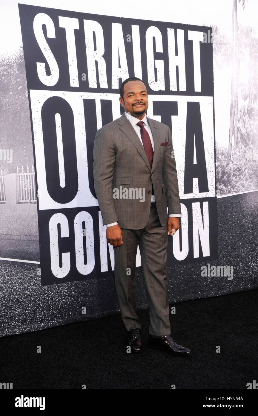 Regisseur F. Gary Gray besucht die Straight Outta Compton-Weltpremiere auf L.A. Live am 10. August 2015 in Los Angeles, Kalifornien Stockfoto
