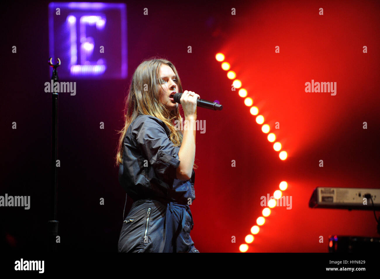 Sängerin Tove Lo führt im Wiltern Theatre am 1. Oktober 2015 in Los Angeles, Kalifornien. Stockfoto