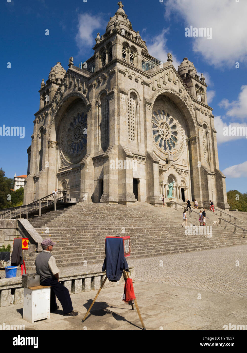 Old Fashion Fotograf für Kunden in der Kirche Santa Luzia - Viana do Castelo - Portugal warten Stockfoto