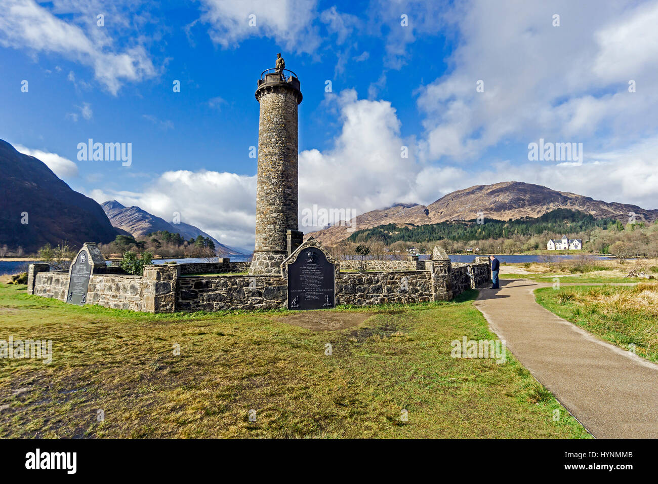Renovierten Prinz Charles Edward Denkmal am Glenfinnan Highland-Schottland Stockfoto