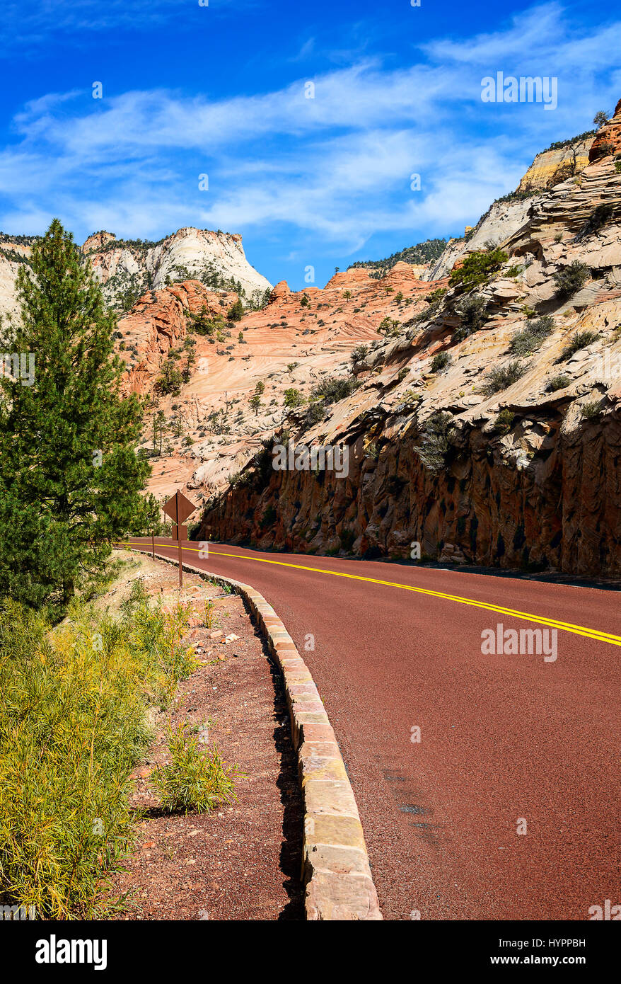 Zion National Park, USA. Malerischen bunte Klippen schaffen eine unvergessliche Landschaft Stockfoto