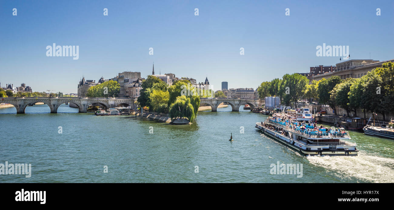 Frankreich, Paris, Blick auf Seineufer und Pont Neuf Brücke mit Ile De La Cité, eine natürliche Insel und das Zentrum des mittelalterlichen Paris Stockfoto