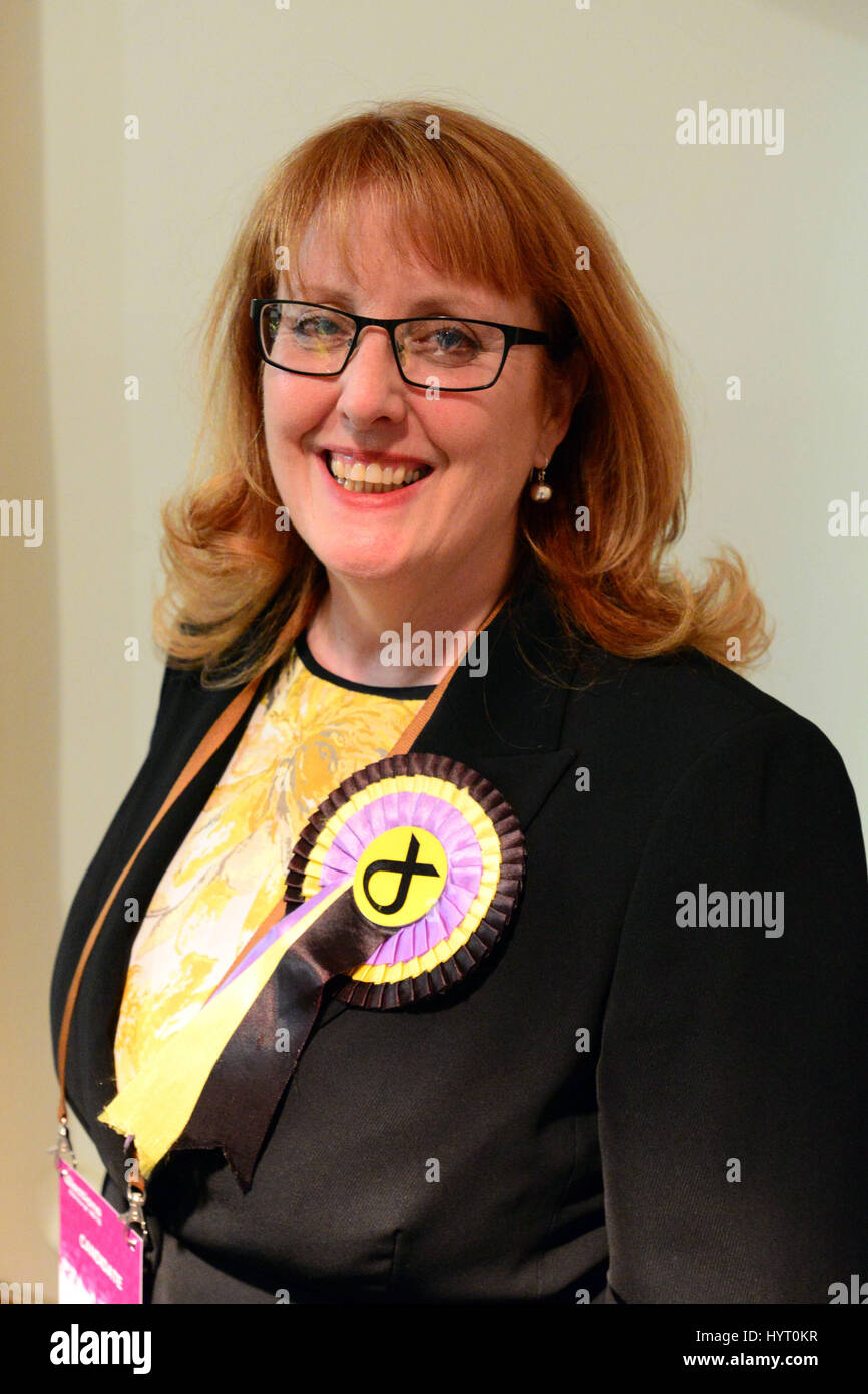 Deidre Brock, abgebildet SNP Kandidat für Edinburgh Norden und Leith bei Edinburgh-Zählung Stockfoto