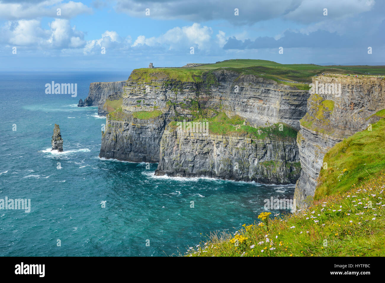 Herrliche Sicht auf die Cliffs of Moher, eine der beliebtesten Touristenattraktionen in Irland, County Clare Stockfoto