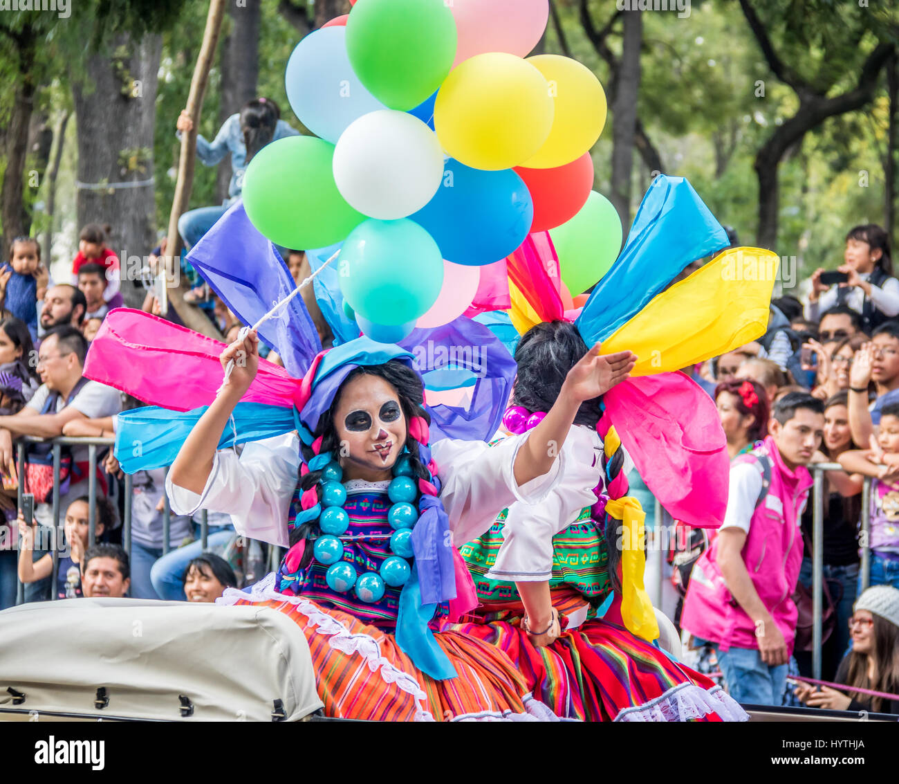 Tag der Toten (Dia de Los Muertos) Parade in Mexico City - Mexiko Stockfoto