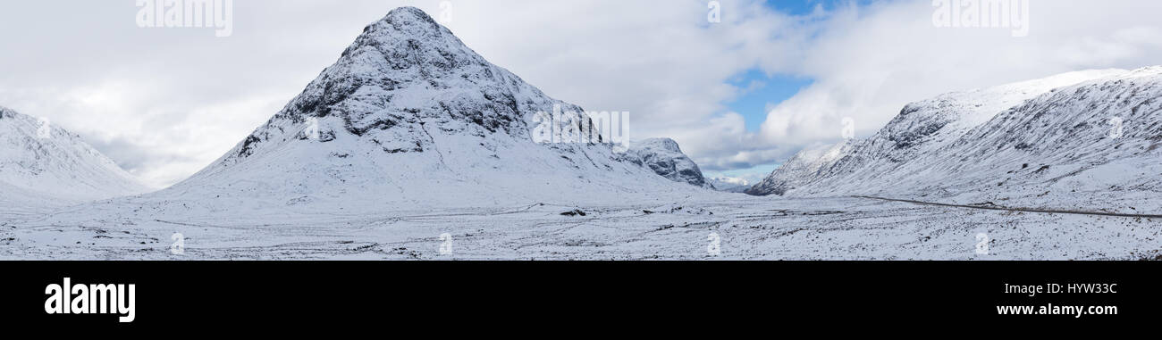 Stob Coire Raineach an der Spitze der Glen Coe im winter Stockfoto