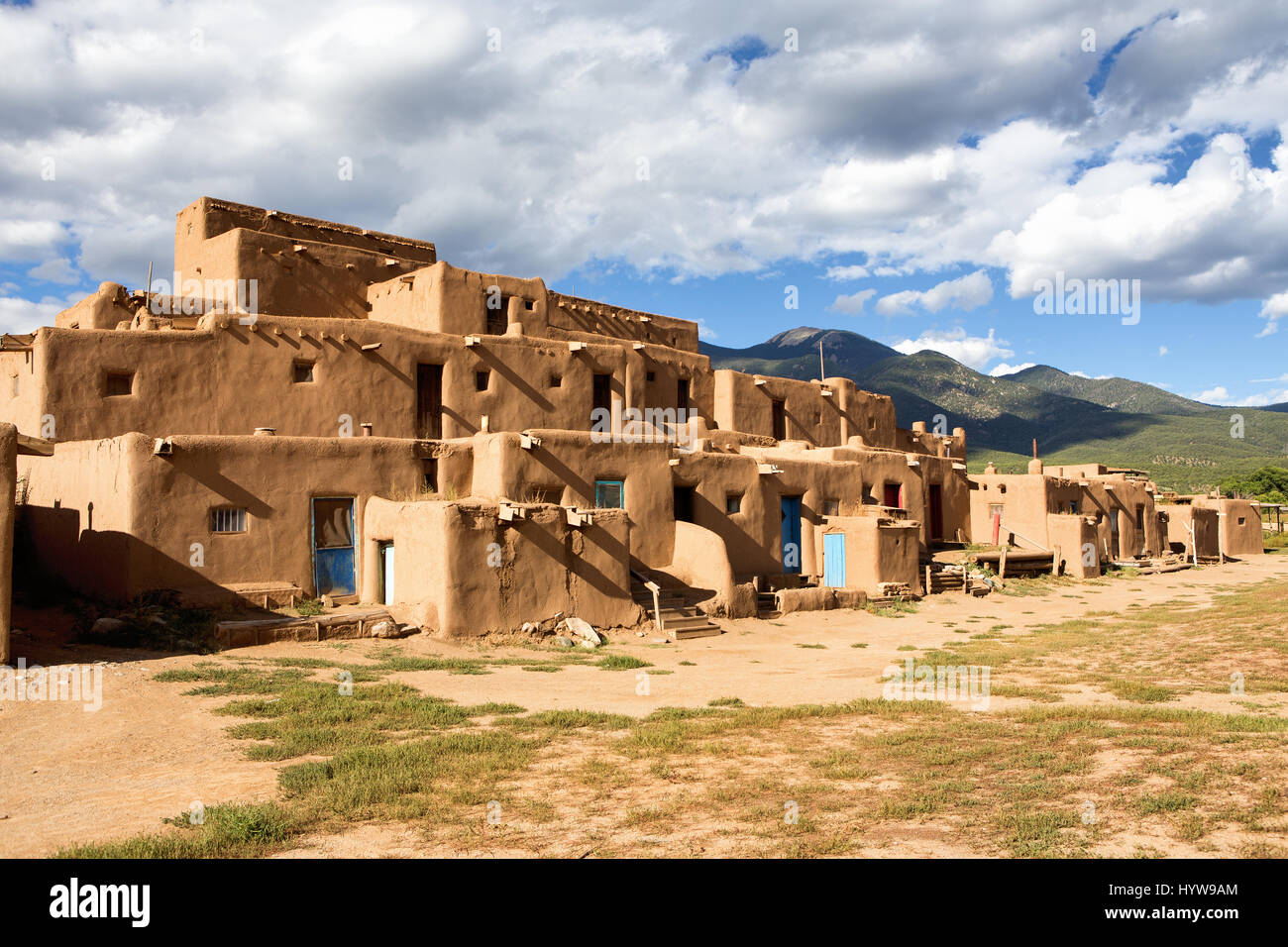 Die Häuser an der Taos Pueblo haben ständig mehr als 1000 Jahren besetzt. Stockfoto