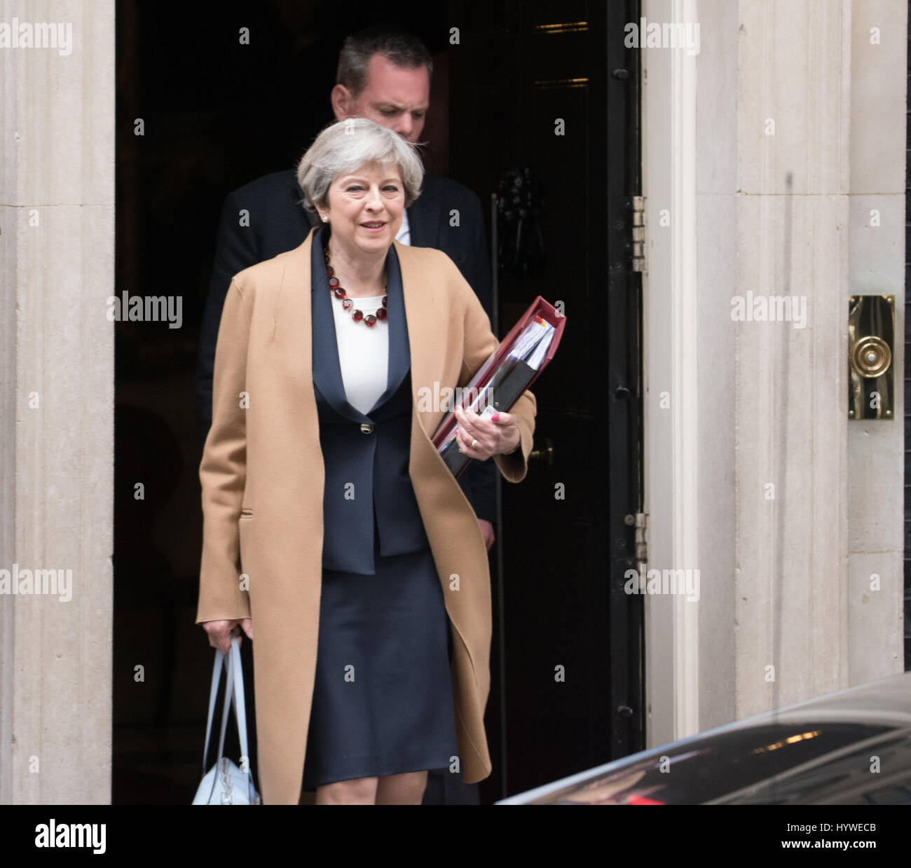 London, UK. 26. April 2017. Sebastian Mai, Prime Minister, Blätter 10 Dowing Street für Premierminister "Fragestunde im House Of Commons Credit: Ian Davidson/Alamy Live News Stockfoto