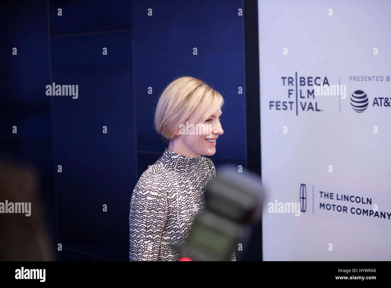 New York City, USA. 26. April 2017. Cate Blanchett besucht das Tribeca Film Festival-Screening des Manifests auf 26. April 2017 in New York City. Bildnachweis: Das Foto Zugang/Alamy Live-Nachrichten Stockfoto