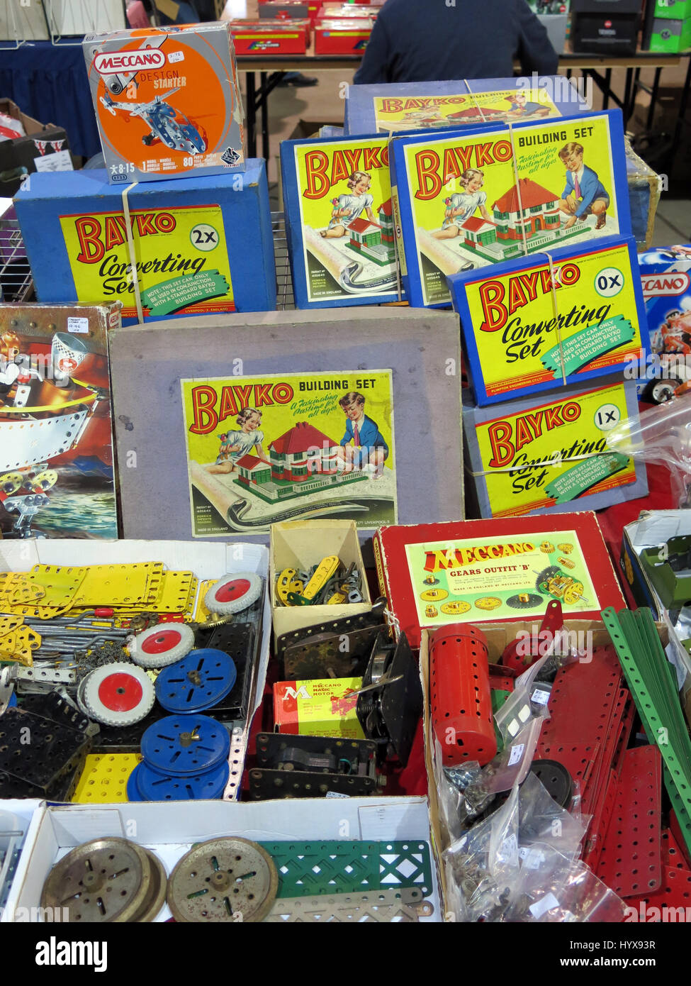 Eine Darstellung der seltenen und sammelbare Meccano und Bayko Teile und Sets für Verkauf auf einem Vintage Toy Fair an Bad & West Showground, Somerset, England Stockfoto