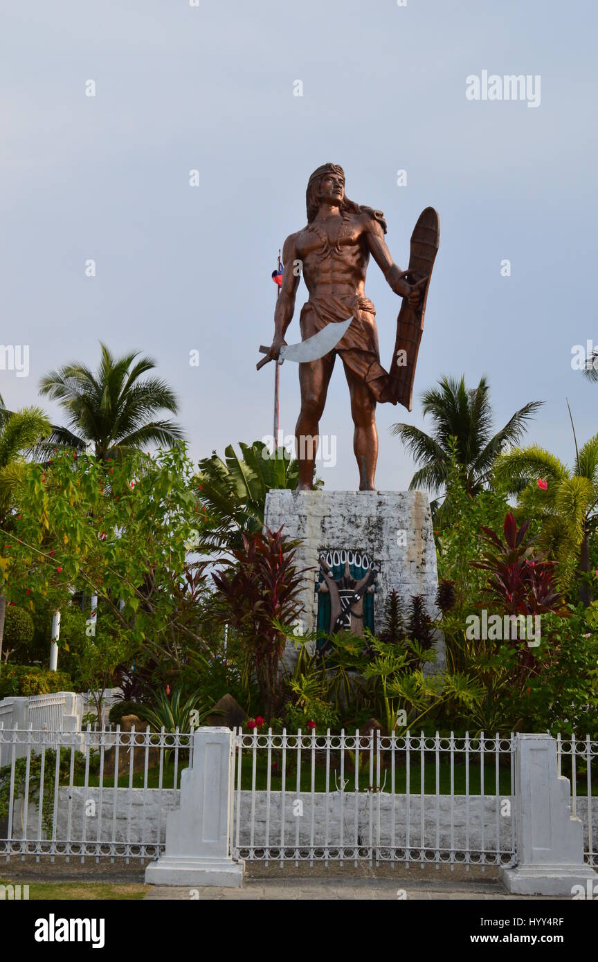 Denkmal von Lapu Lapu, der vorkolonialen Chef der Mactan am Mactan Schrein in der Insel Mactan in Lapu-Lapu Cebu, Philippinen, in Südostasien. Stockfoto