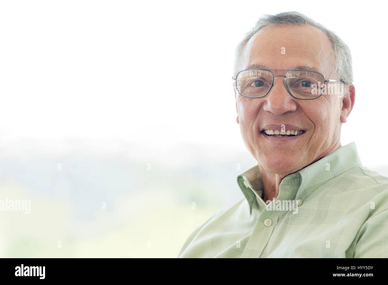 Ältere Mann mit Brille, Portrait. Stockfoto