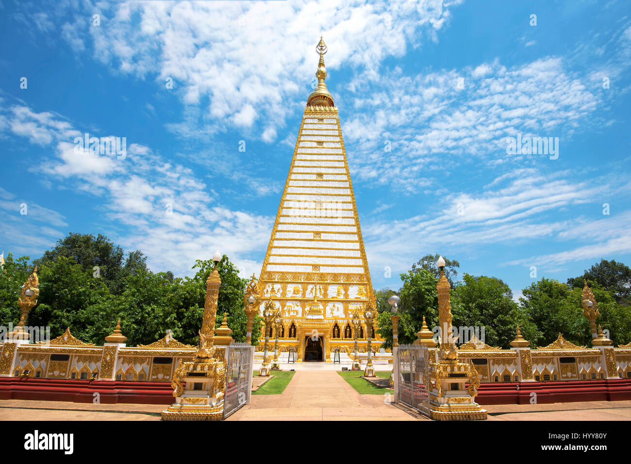 Wat Phrathat Nong Bua in der Provinz Ubon Ratchathani, Thailand Stockfoto