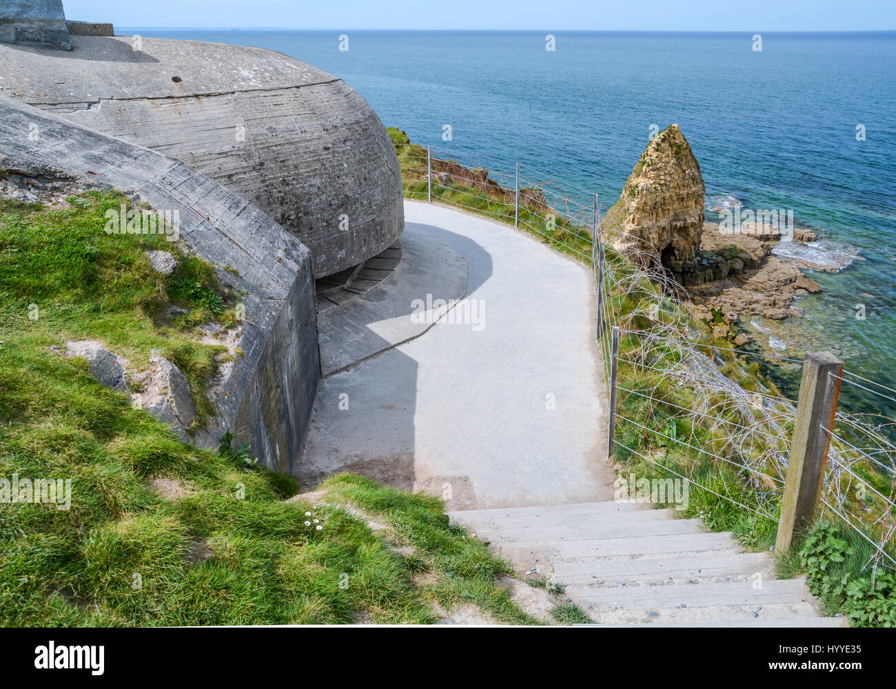 Deutsche Bunker bewachen Point du Hoc, Normandie, Frankreich, Mai-08-2016 Stockfoto