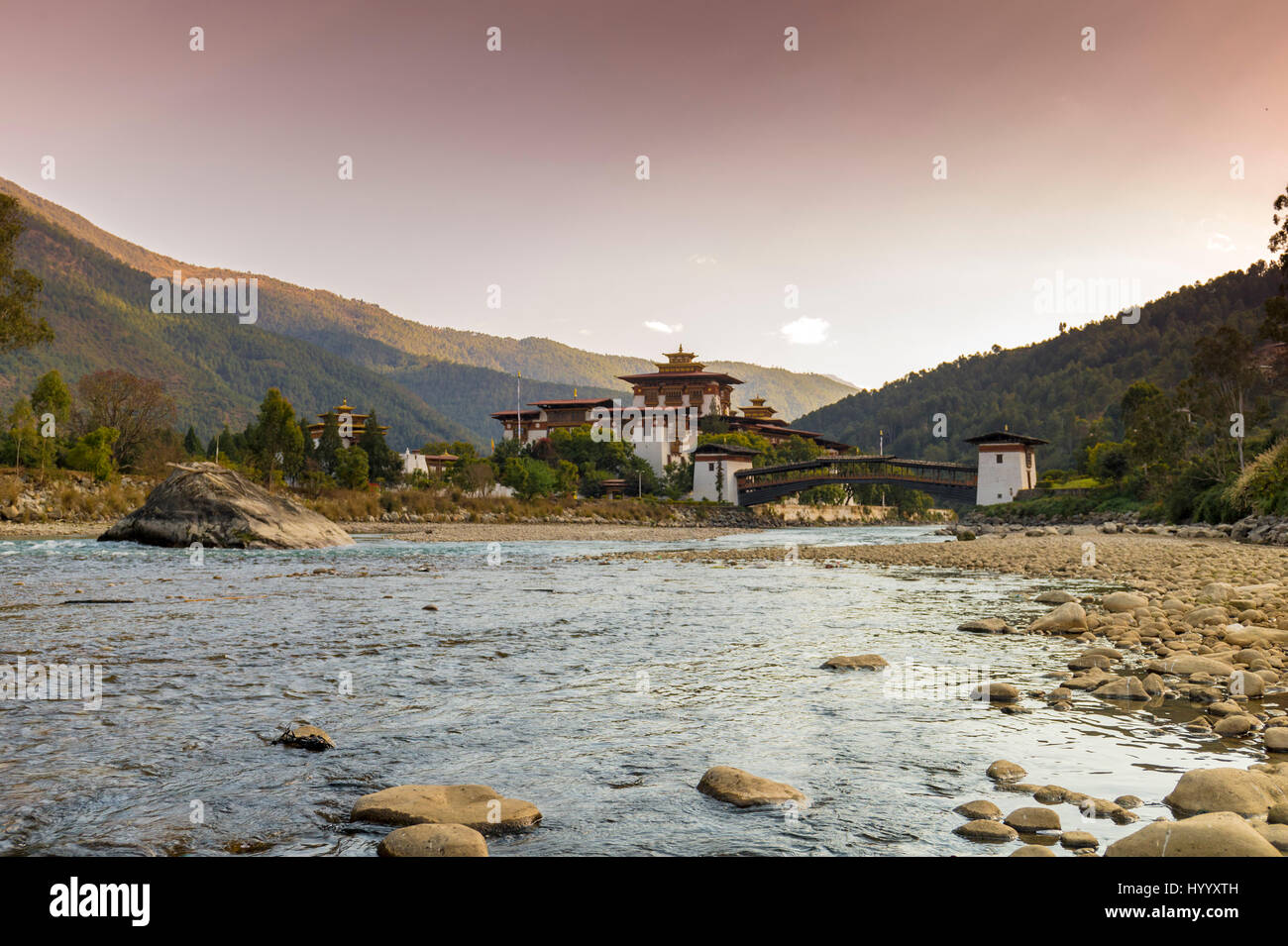 Späten Winternachmittag in Punakha Dzong (Bhutan) Stockfoto