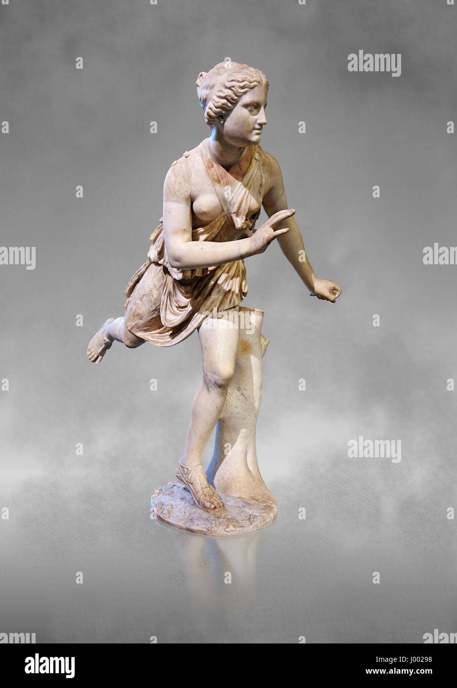 Statue von Atalanta ein 2. Jahrhundert römische Skulptur im 17. Jahrhundert restauriert. Das Mazarin Sammlung Louvre, Paris. Stockfoto