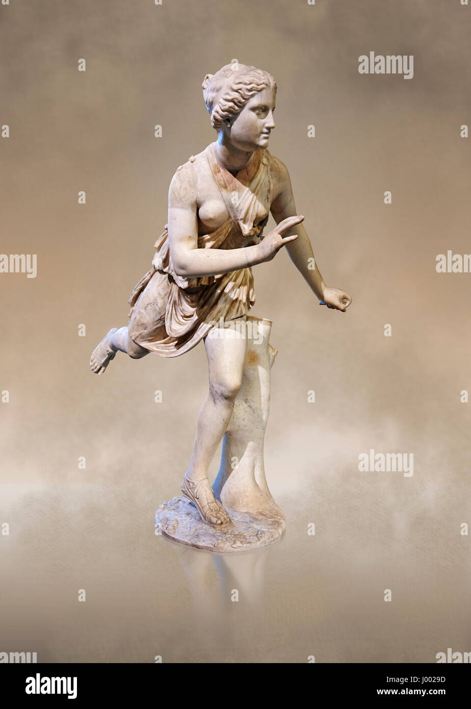 Statue von Atalanta ein 2. Jahrhundert römische Skulptur im 17. Jahrhundert restauriert. Das Mazarin Sammlung Louvre, Paris. Stockfoto